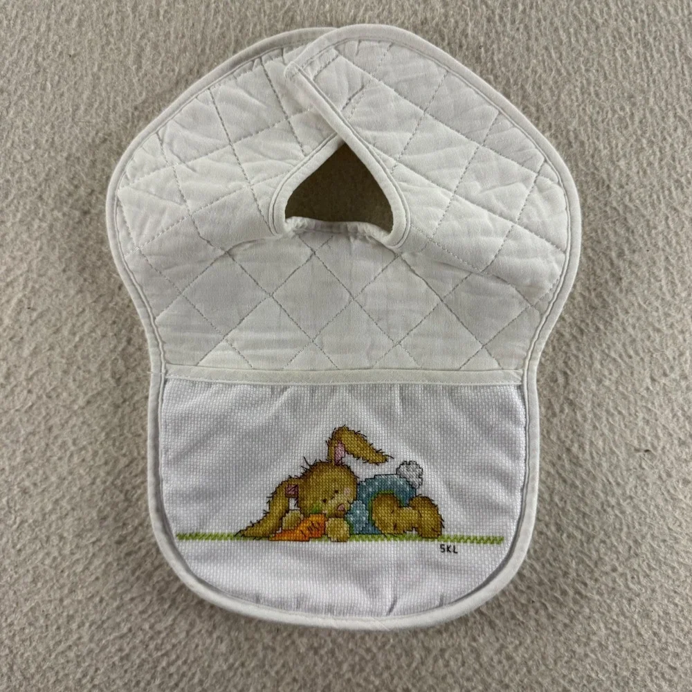 Unbranded Quilted Bib Baby OS White Excellent Cross Stitch Bunny Carrot Handmade
